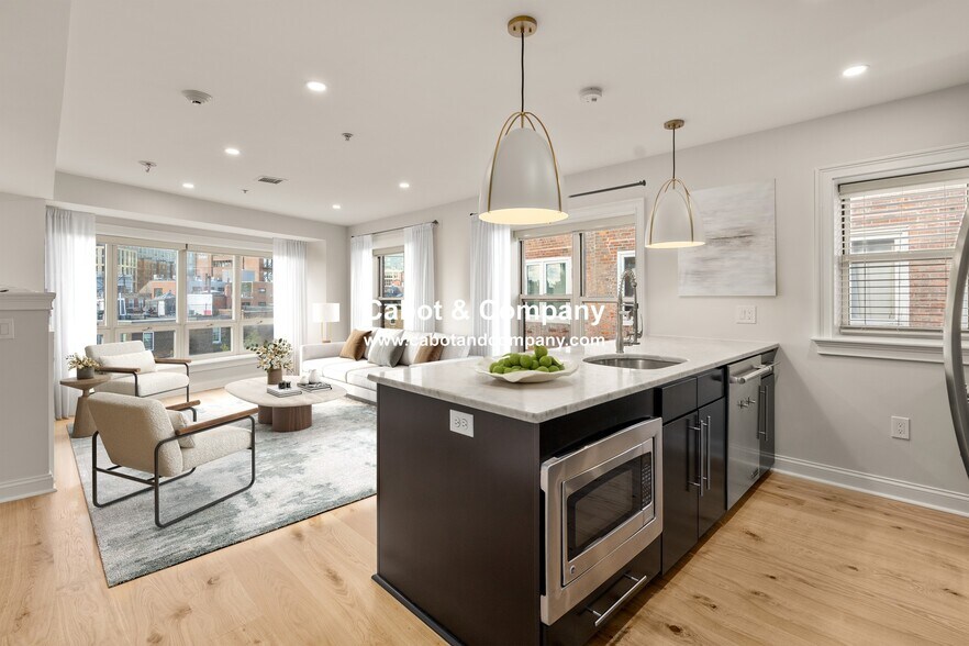 Building Photo - 9 N Margin St