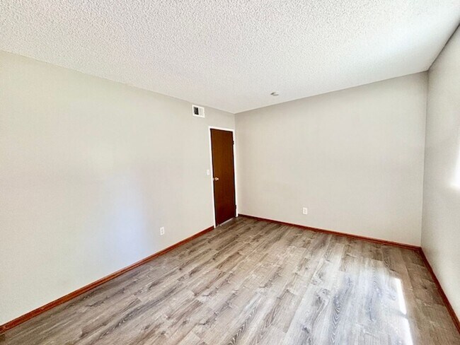 Building Photo - 7150 W 20th Ave