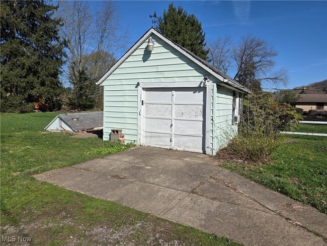 Building Photo - 2116 Herbert St SE