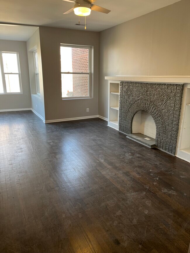 Building Photo - 4209 W Jackson Blvd