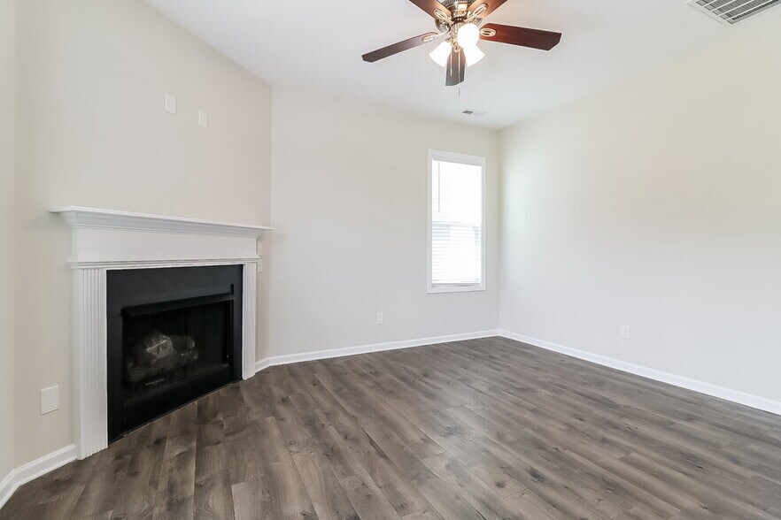 Building Photo - 113 Pumpkin Hill Ridge