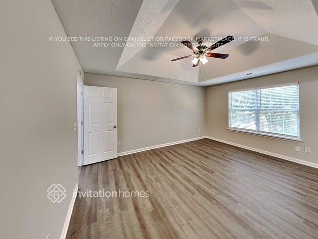 Building Photo - 3014 Lake Park Trail