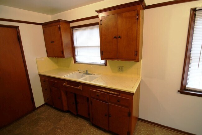 Building Photo - 3602 Weston Pl