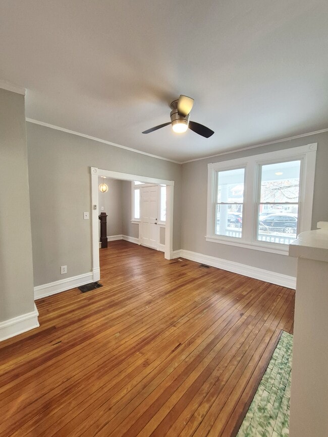 Building Photo - 3115 4th Ave