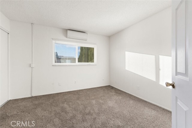 Building Photo - 324 E Ave Q7