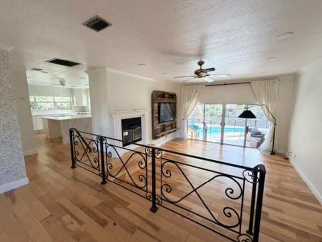 Building Photo - 3 Bedroom 2 Bath with lawn and pool included