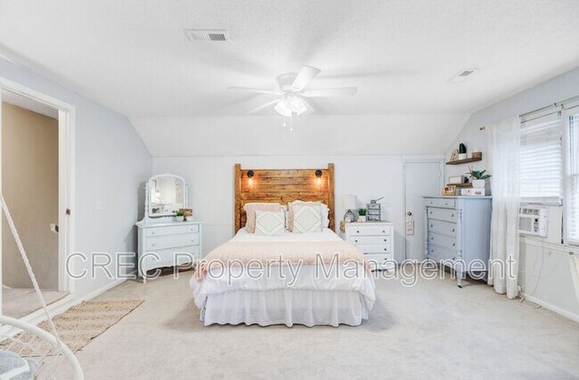 Building Photo - 109 Fort St