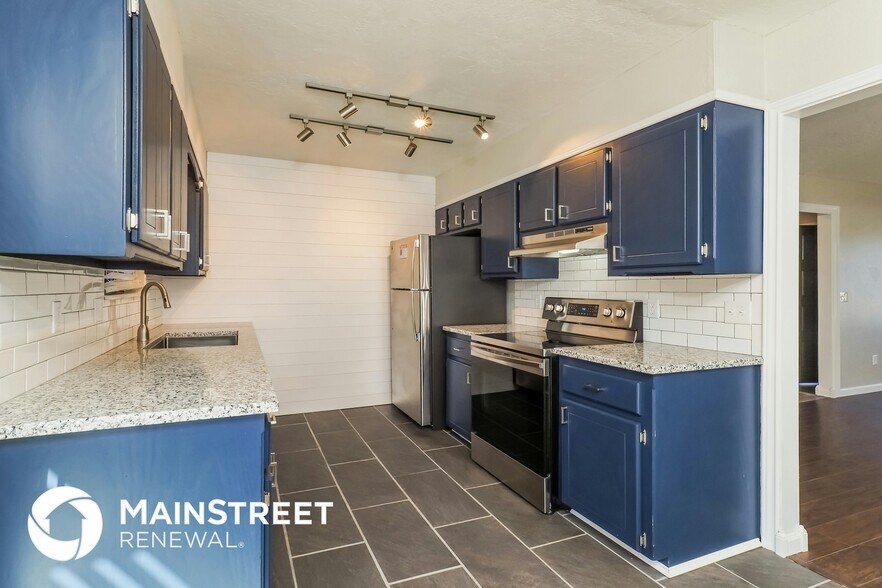 Building Photo - 12 Pueblo