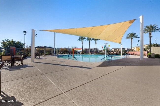 Building Photo - 2527 S Quaintance St