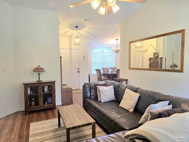 Building Photo - 11031 Bridge Creek Dr