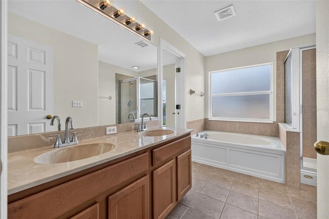 Building Photo - 6585 Marlberry Way