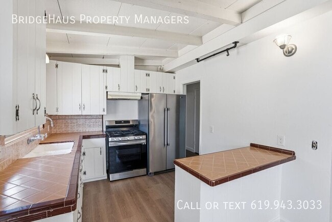 Building Photo - 7562 Zemco Dr