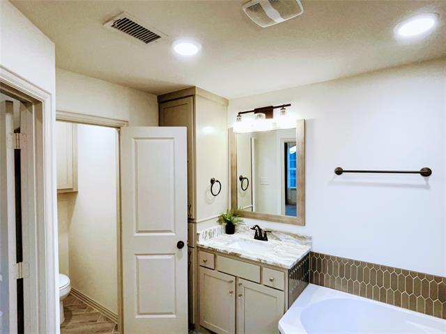Building Photo - 1002 Switchgrass Ln