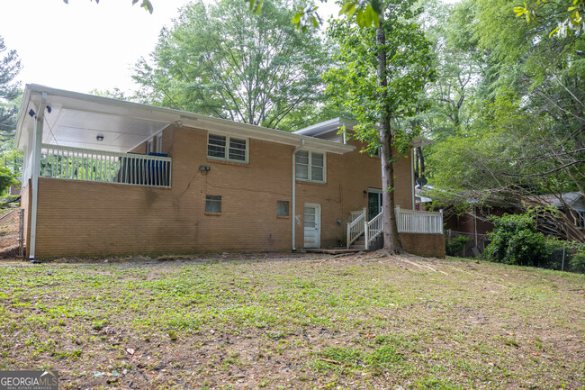 Building Photo - 2689 Collier Dr NW