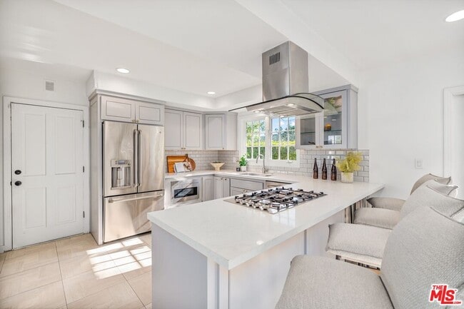 Building Photo - 7560 Devista Dr