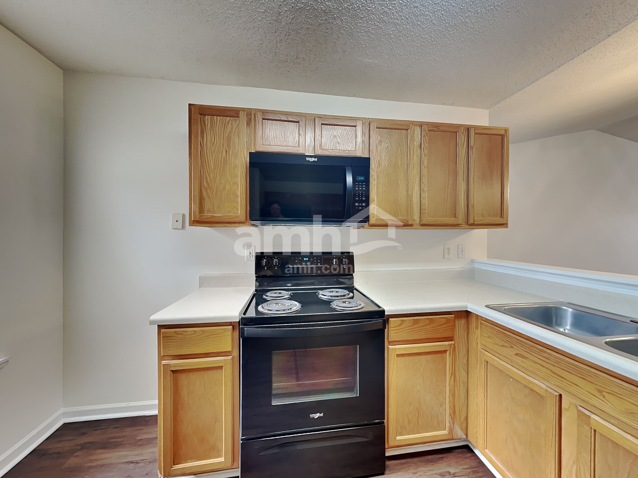 Building Photo - 411 Revis Creek Ct