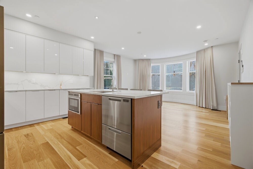 Building Photo - 145 Englewood Ave