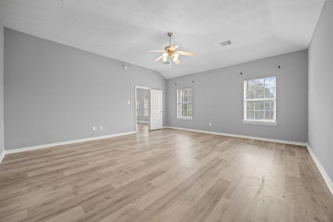Building Photo - Updated 4-Bedroom Conroe Rental with Cul-De-Sac Privacy in Hunters Glen