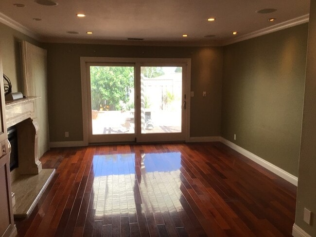 Building Photo - Stunning Executive Home in Almaden