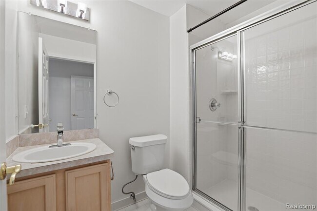 Building Photo - 3932 Fieldview Rd