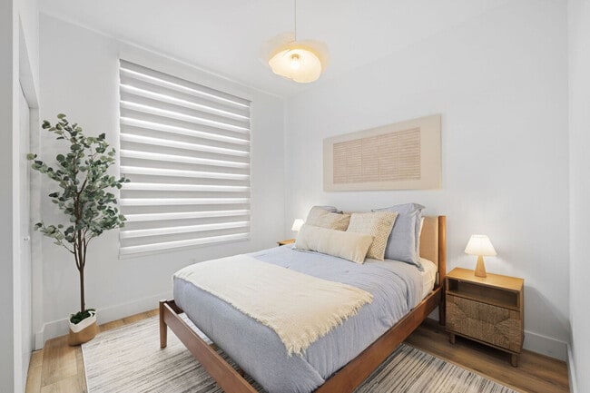 Building Photo - 41 NW 16th Ave