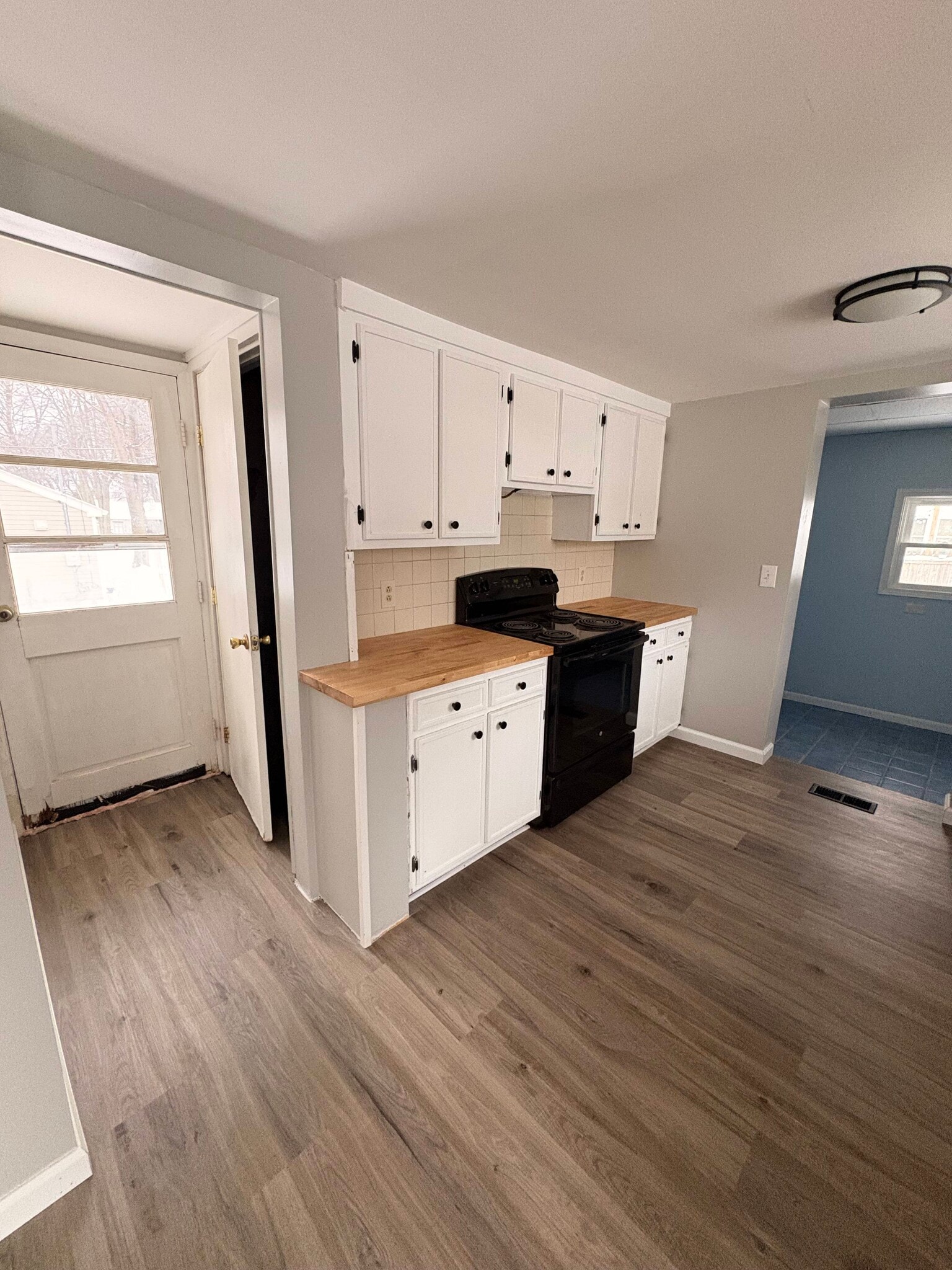 Building Photo - 66 Sea View Ave