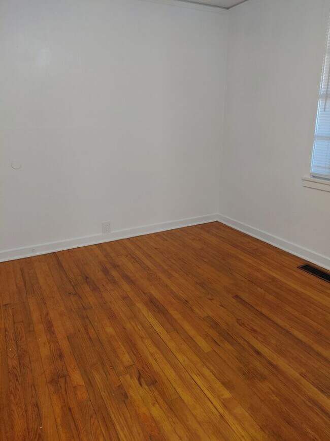 Building Photo - 2901 Jefferson St