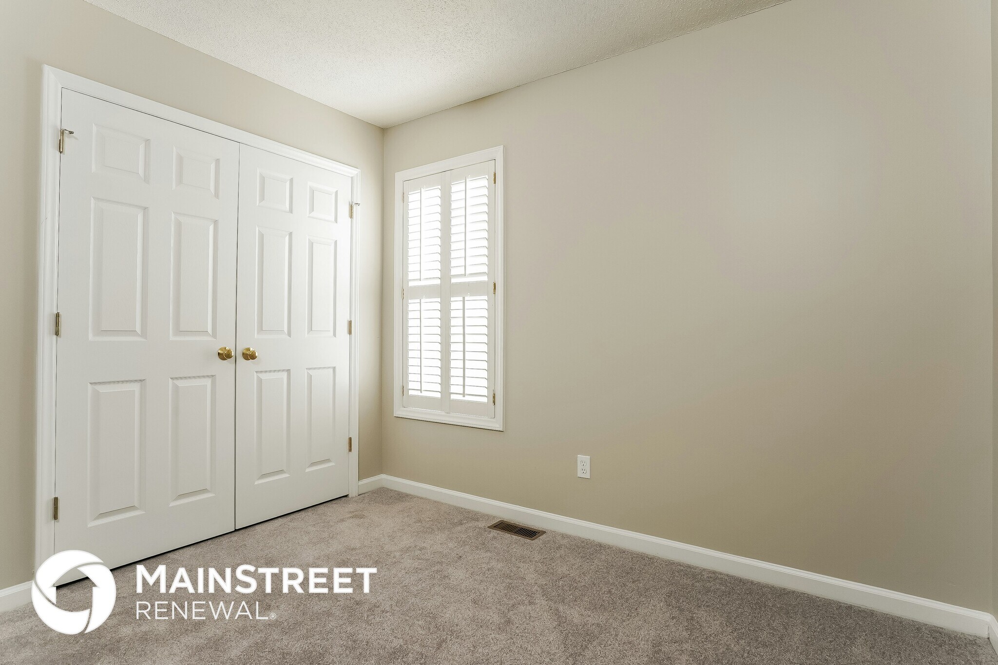 Building Photo - 509 Southampton Dr