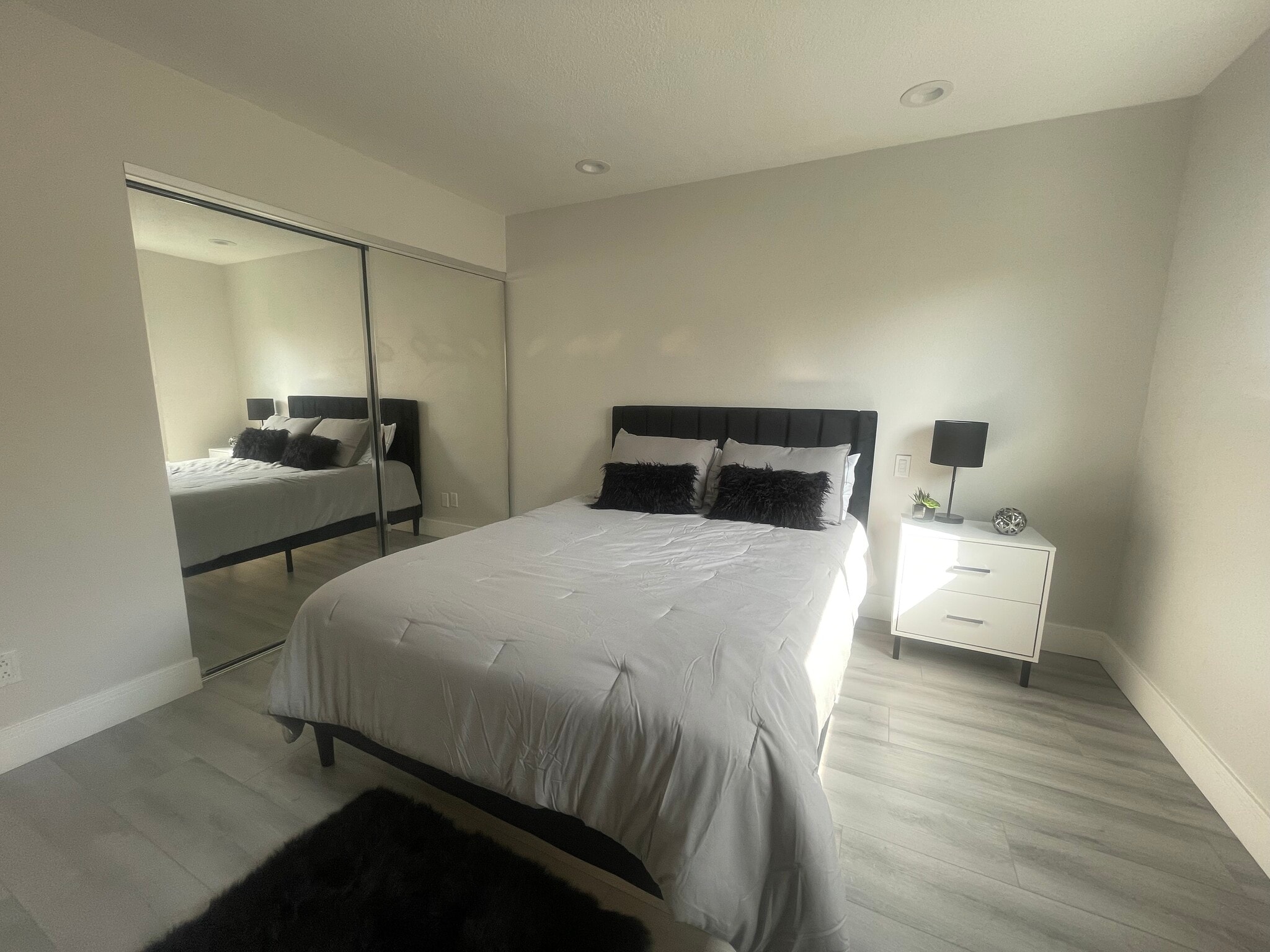 Building Photo - 12522 Montecito Rd