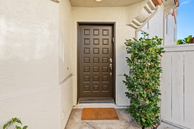 Building Photo - 5743 Caminito Empresa