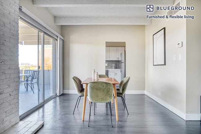 Building Photo - 10 Emerson St