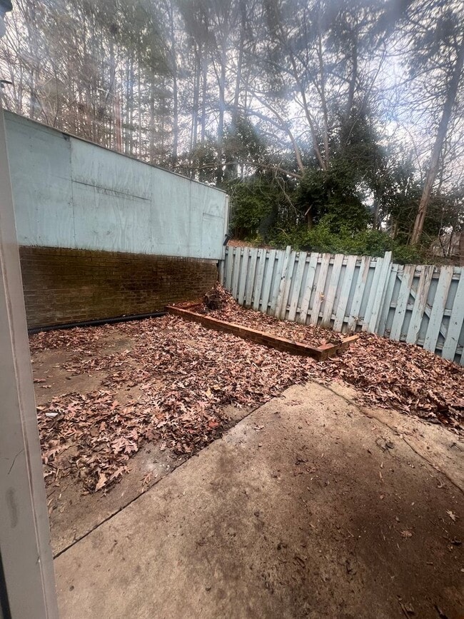 Building Photo - 3 Bedroom Townhome South Charlotte for $1700.00