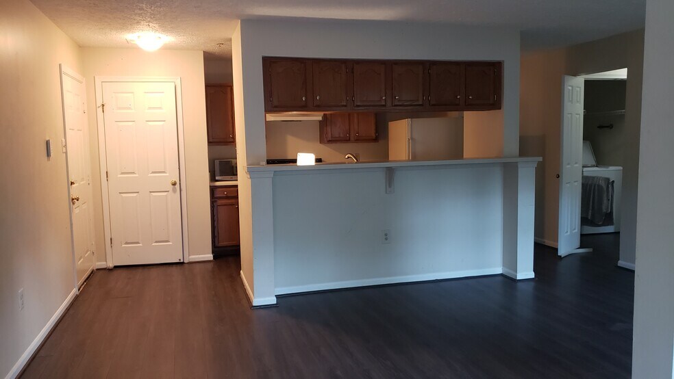 Building Photo - 13107 Briarcliff Ter