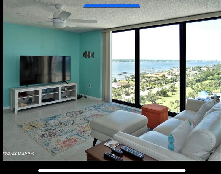 Primary Photo - 1 Oceans West Blvd