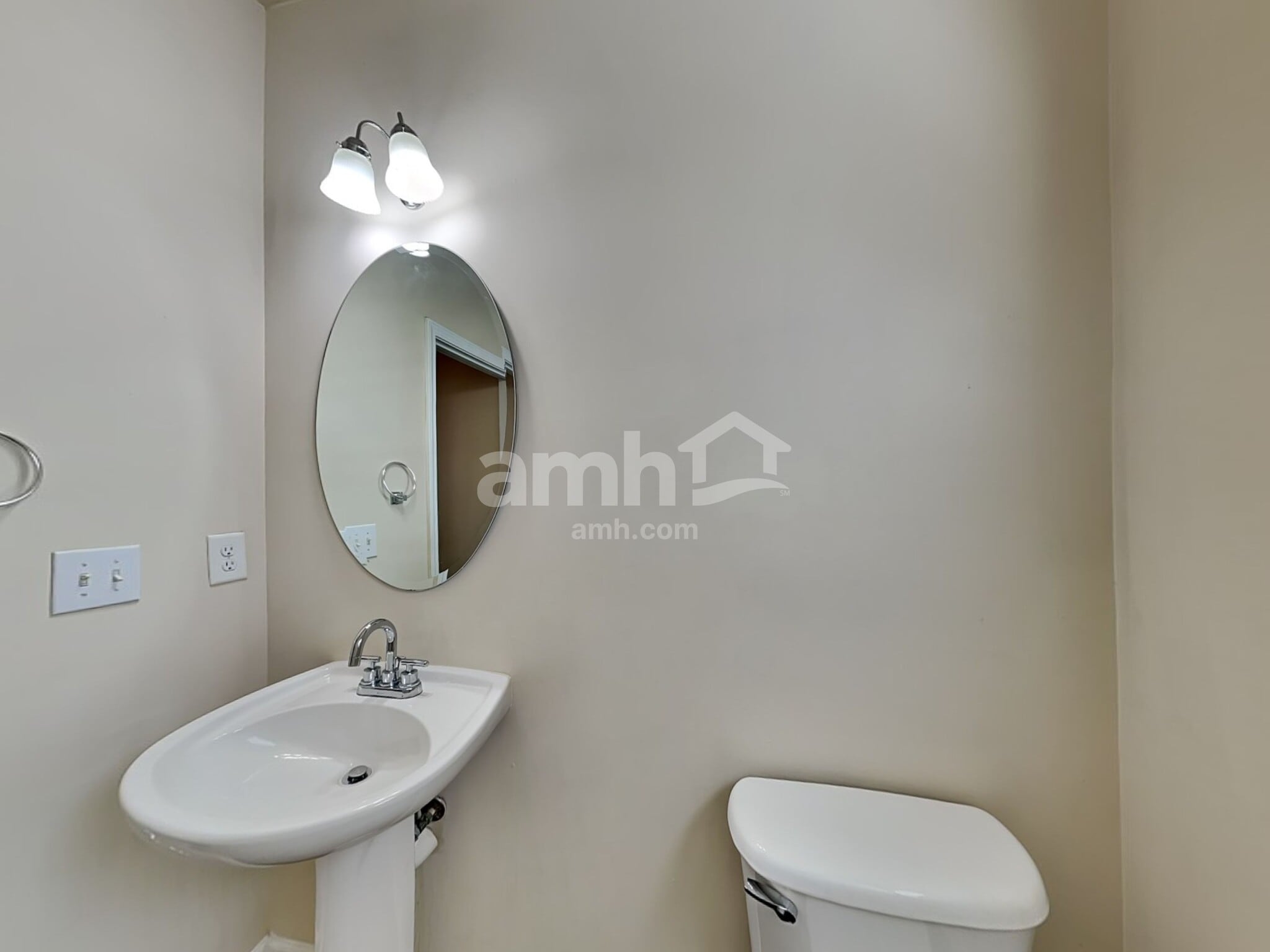 Building Photo - 5609 Grammercy Dr SW