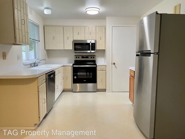 Building Photo - 3 br, 2 bath House - 14219 NE 75th St