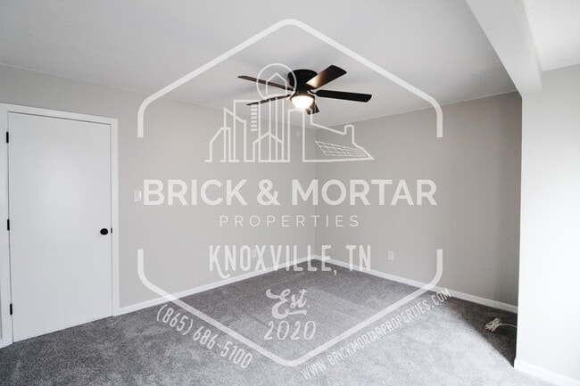 Building Photo - 2105 Belle Terra Rd