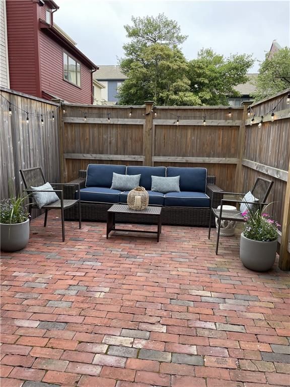 Building Photo - 310 Swans Wharf Row