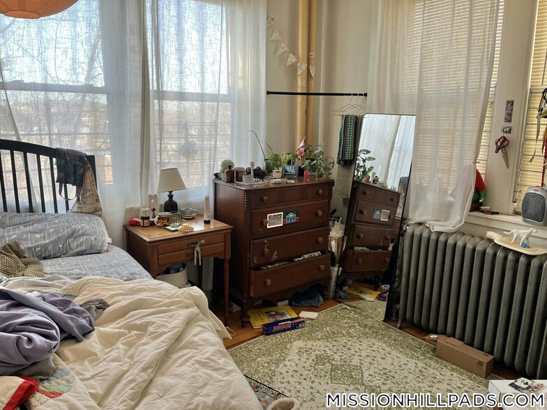 Building Photo - 16 Copenger St