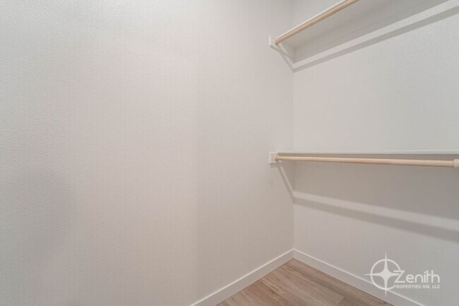 Building Photo - 4904 NE 2nd Ct