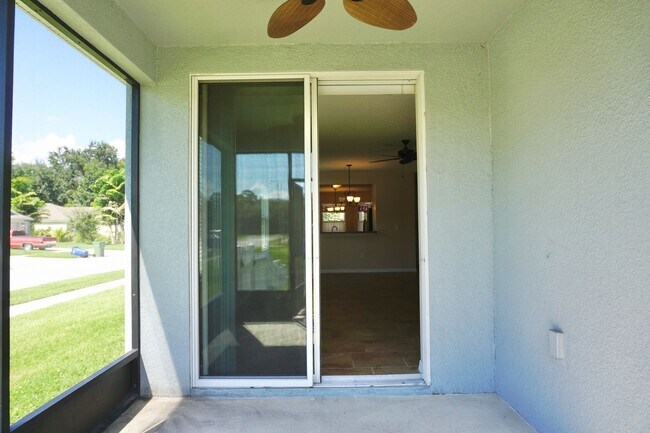 Building Photo - Corner Lot - Central Pointe (SW Winter Haven)