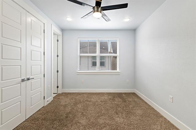 Building Photo - 203 S Village Way