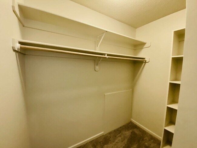 Building Photo - {15808} Hampton Place Two Story Home + Finished Basement + Three Car Garage + Blue Valley HS