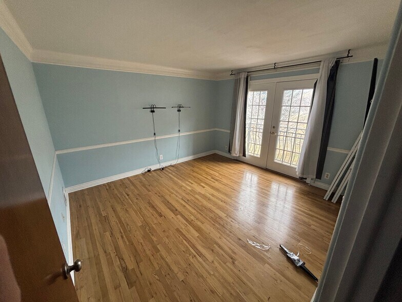 Building Photo - 555 E 1100 N