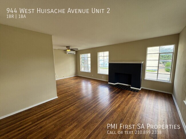 Primary Photo - 944 W Huisache Ave
