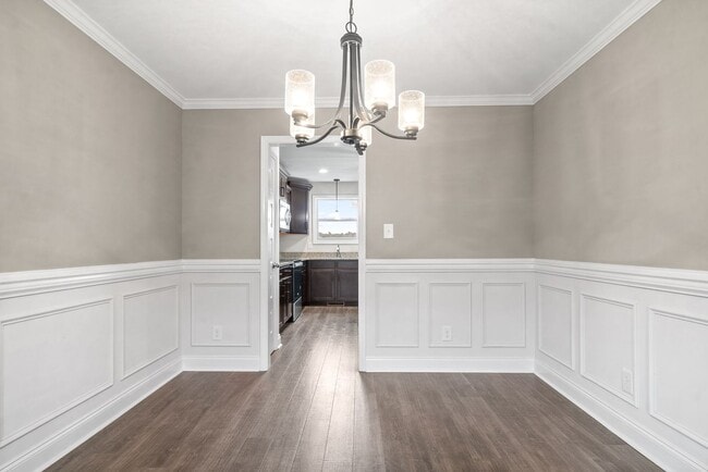 Building Photo - Pet Friendly Four Bedroom!