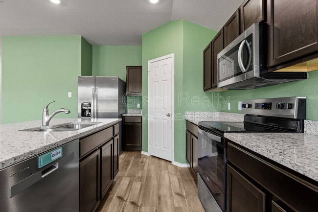 Building Photo - 6905 Guadalupe Rd