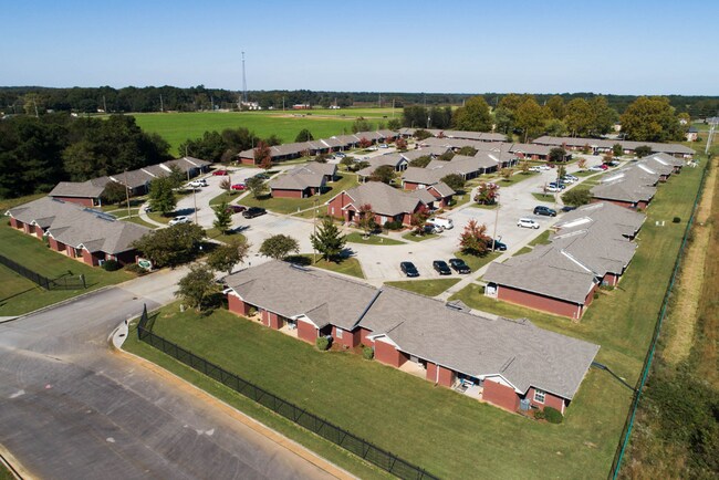 Building Photo - 17962 Arrowhead Drive