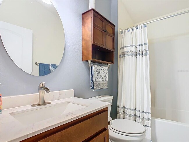 Building Photo - 649 Meadow Pointe Dr