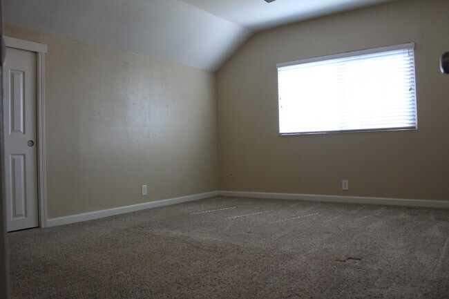 Building Photo - 9100 Castlebar Way